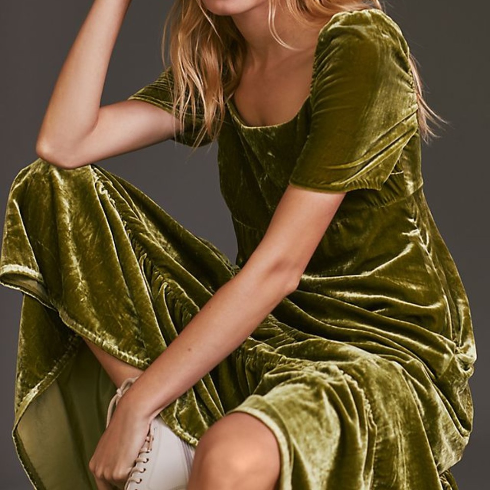 Anthropologie Velvet Empire Waist Midi Dress NWT Size 2